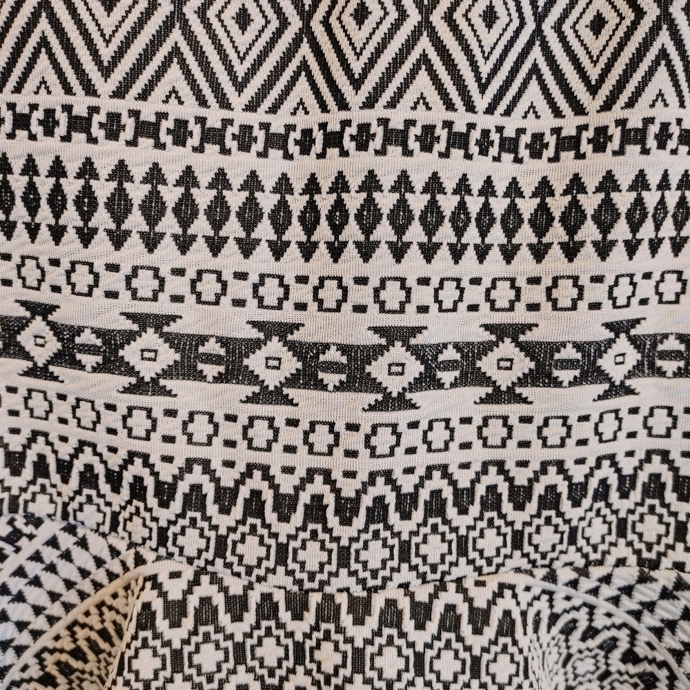 Princess Vera Wang Geometric Ruffle Mini Skirt Black White Boho Aztec Juniors Me - Picture 9 of 10